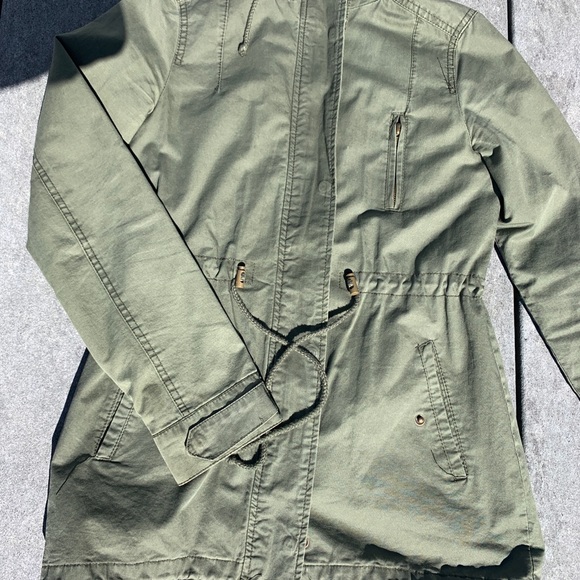 Spring Jacket - Picture 2 of 6